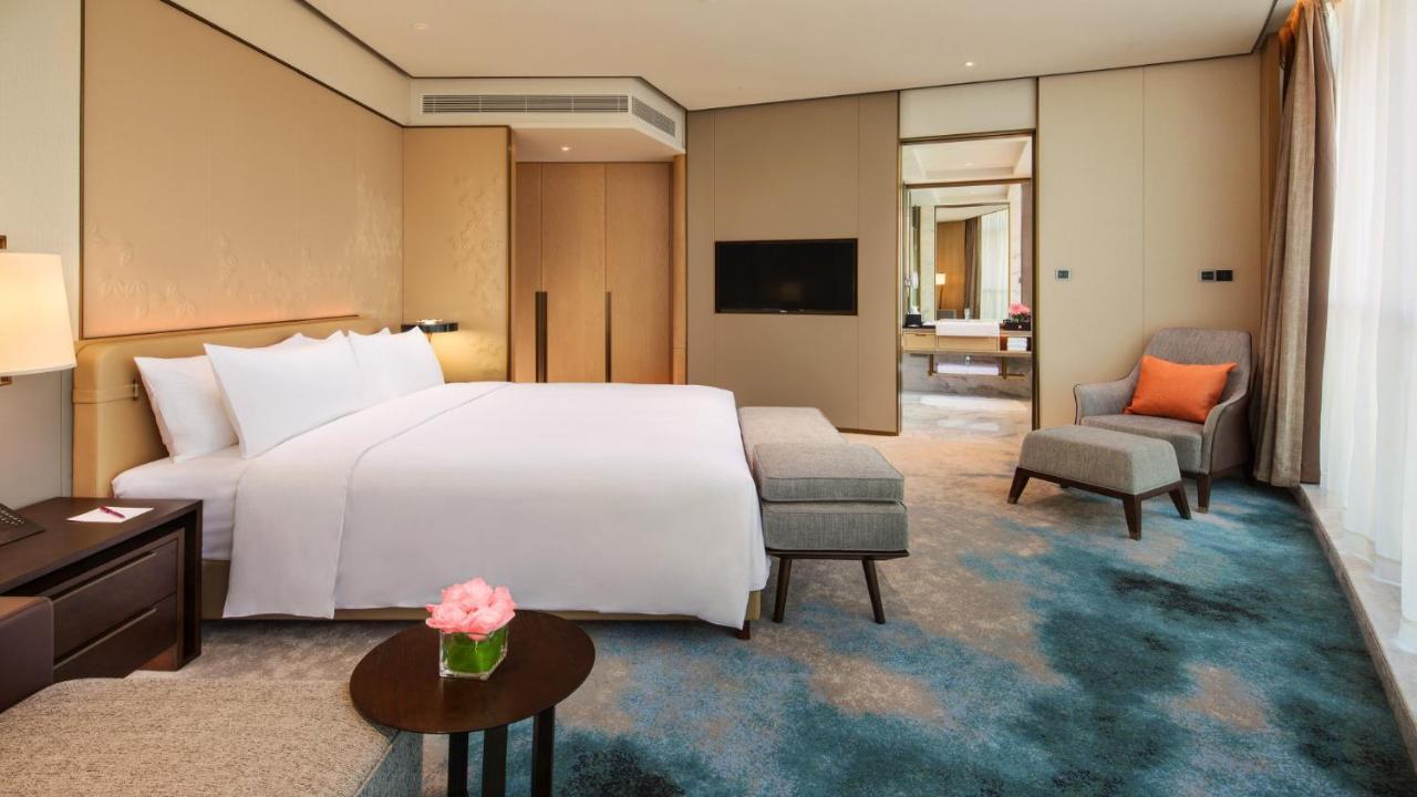 Crowne Plaza Xiangxi 호텔 펑황 외부 사진