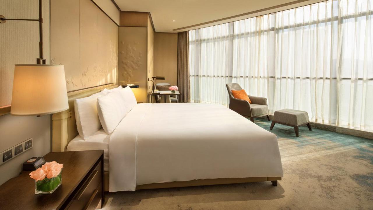 Crowne Plaza Xiangxi 호텔 펑황 외부 사진
